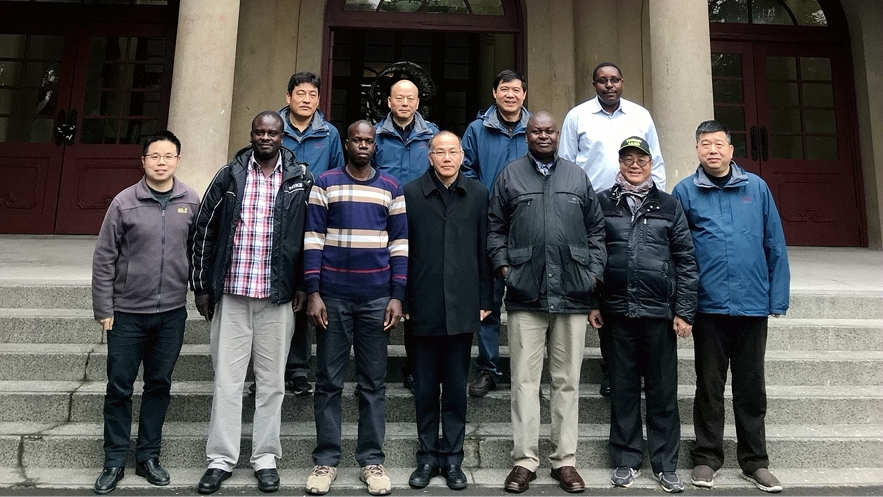 肯尼亚埃格顿大学代表团来永盈彩票访问交流