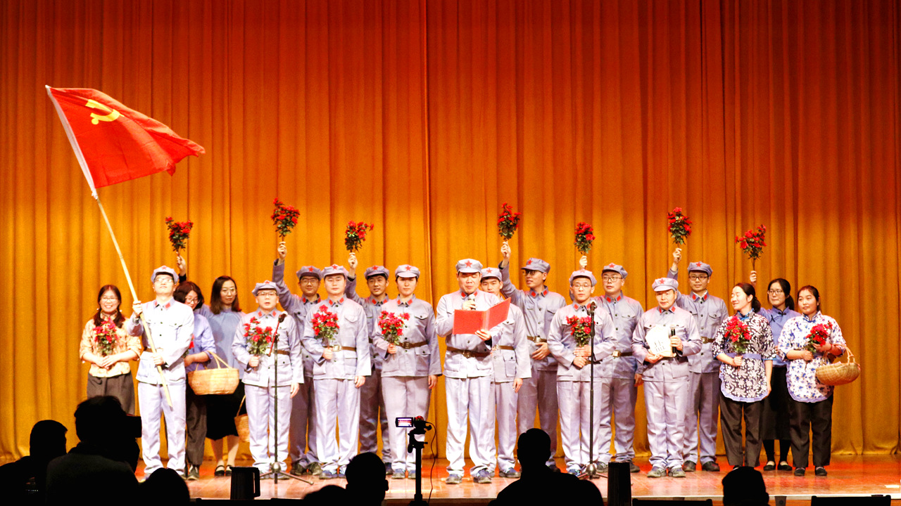 合唱映山红.jpg 合唱映山红.jpg