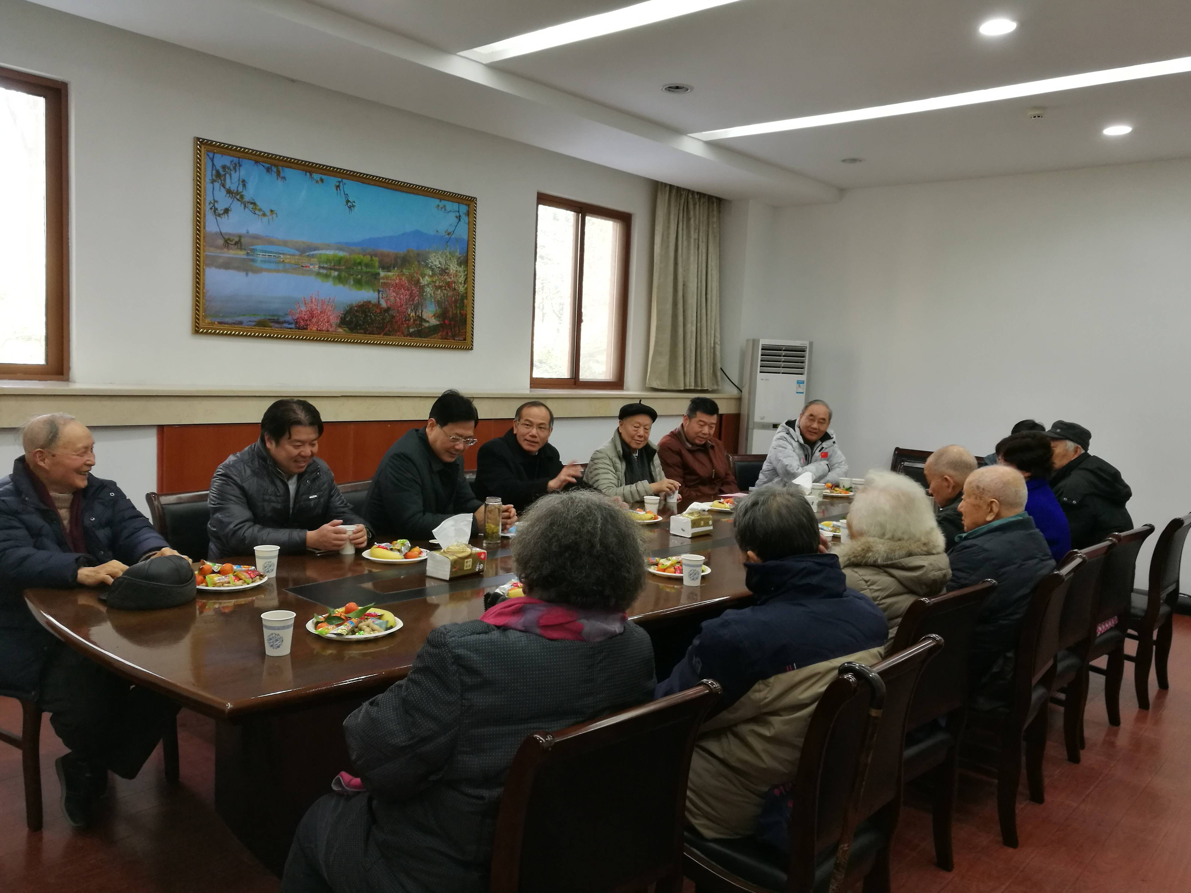 离退休新春座谈2.jpg