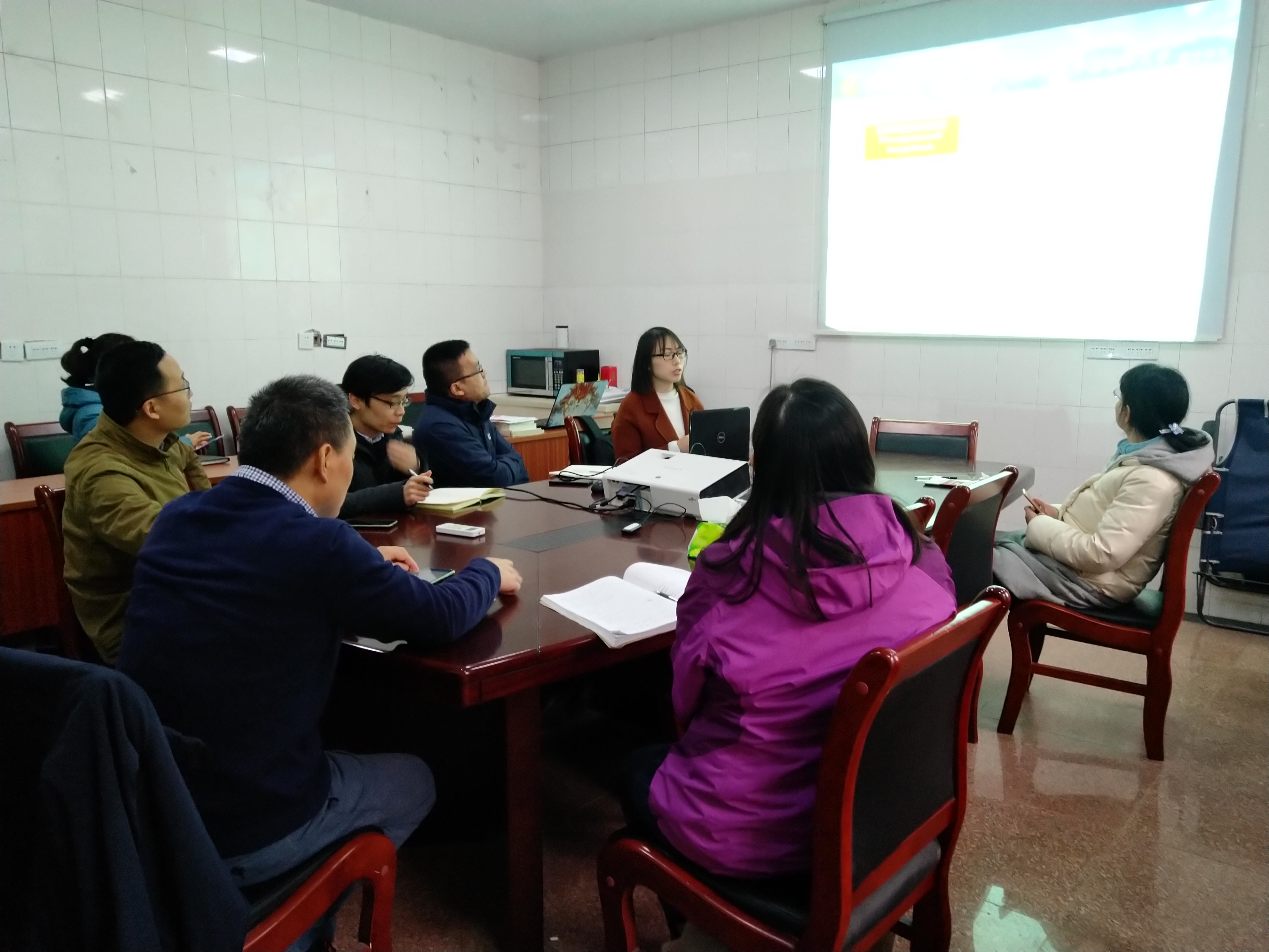 天然产物化学研究中心举办学术活动