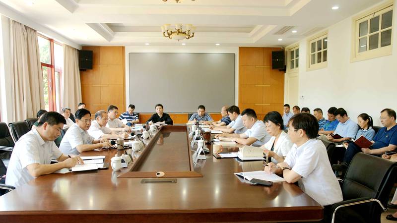 所领导主题教育集中学习研讨.jpg 所领导主题教育集中学习研讨.jpg