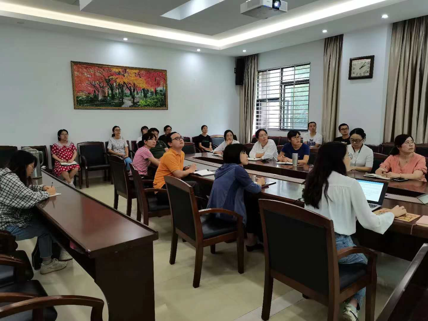 观赏植物研究中心举办学术沙龙