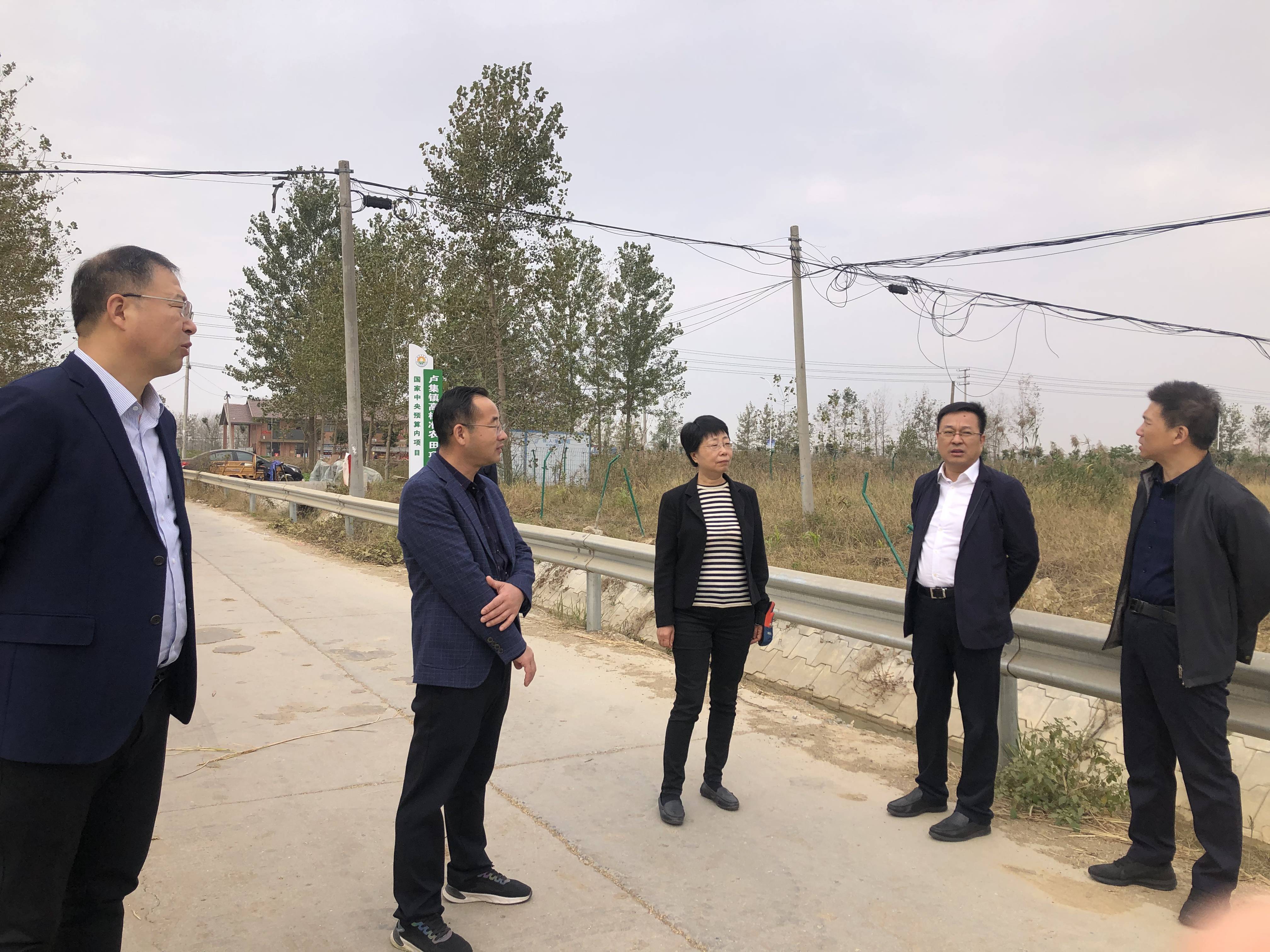 微信图片_20211102164455江南看望陈于3.jpg 微信图片_20211102164455江南看望陈于3.jpg