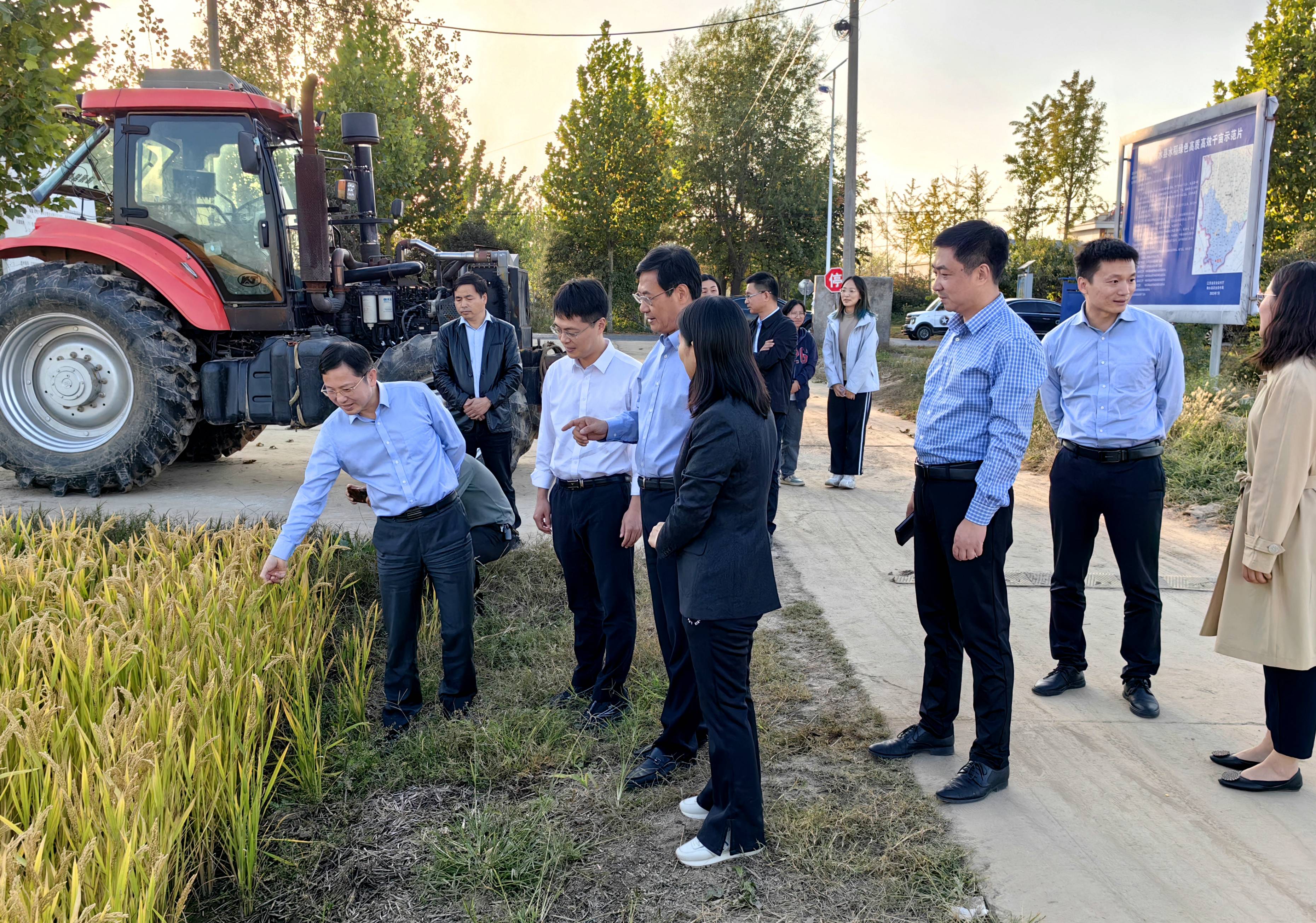 所领导赴响水和宝应调研并看望挂职锻炼干部