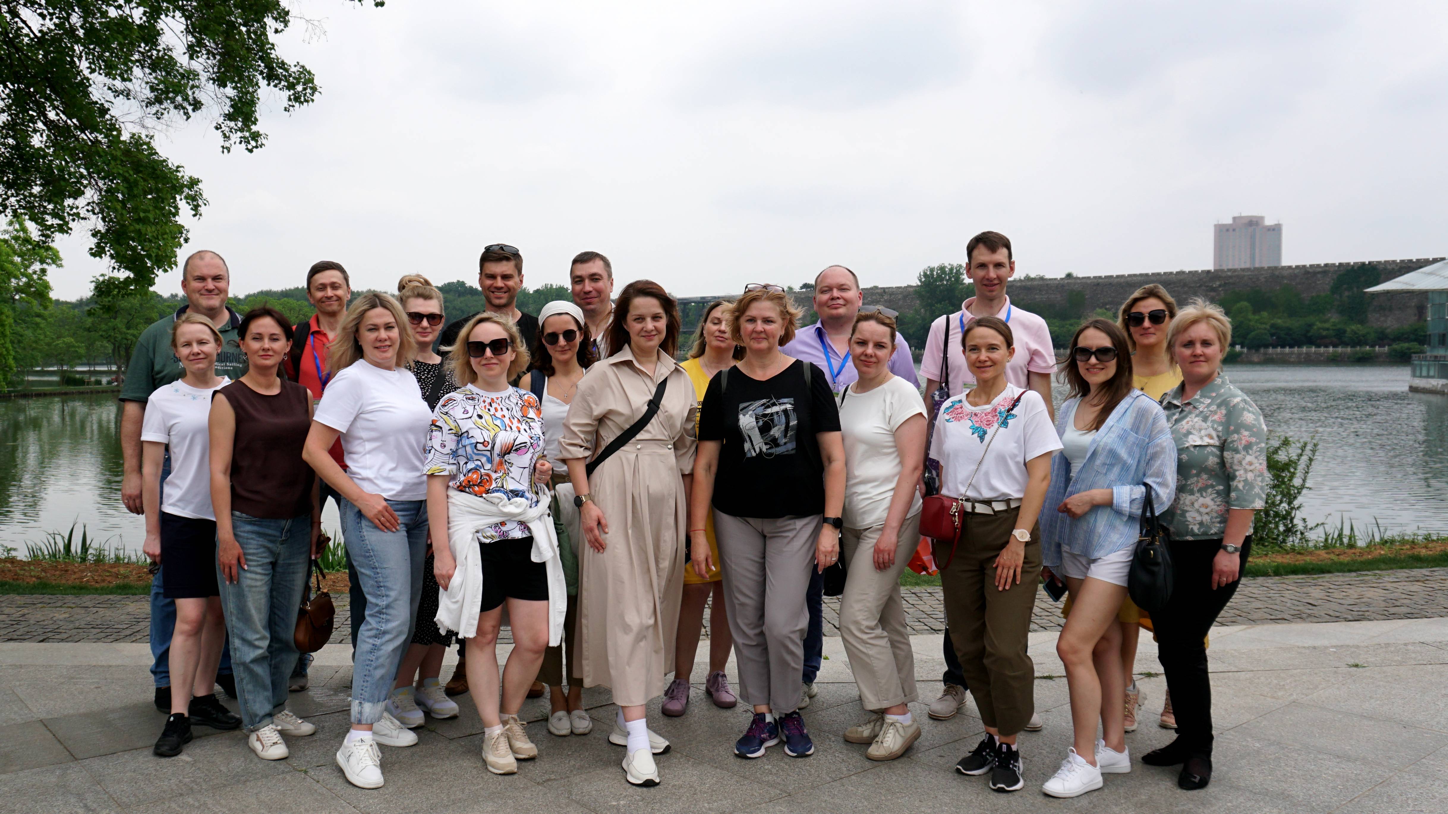 20240521-白俄罗斯团合影.jpg 20240521-白俄罗斯团合影.jpg