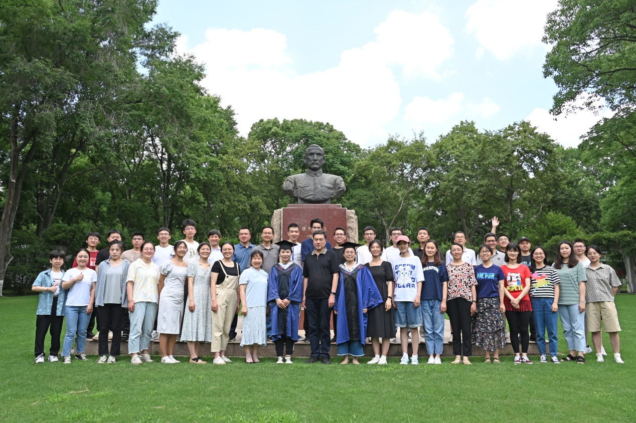 植物化学成分与生物合成项目组