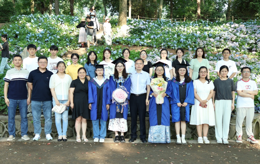 药用植物栽培项目组