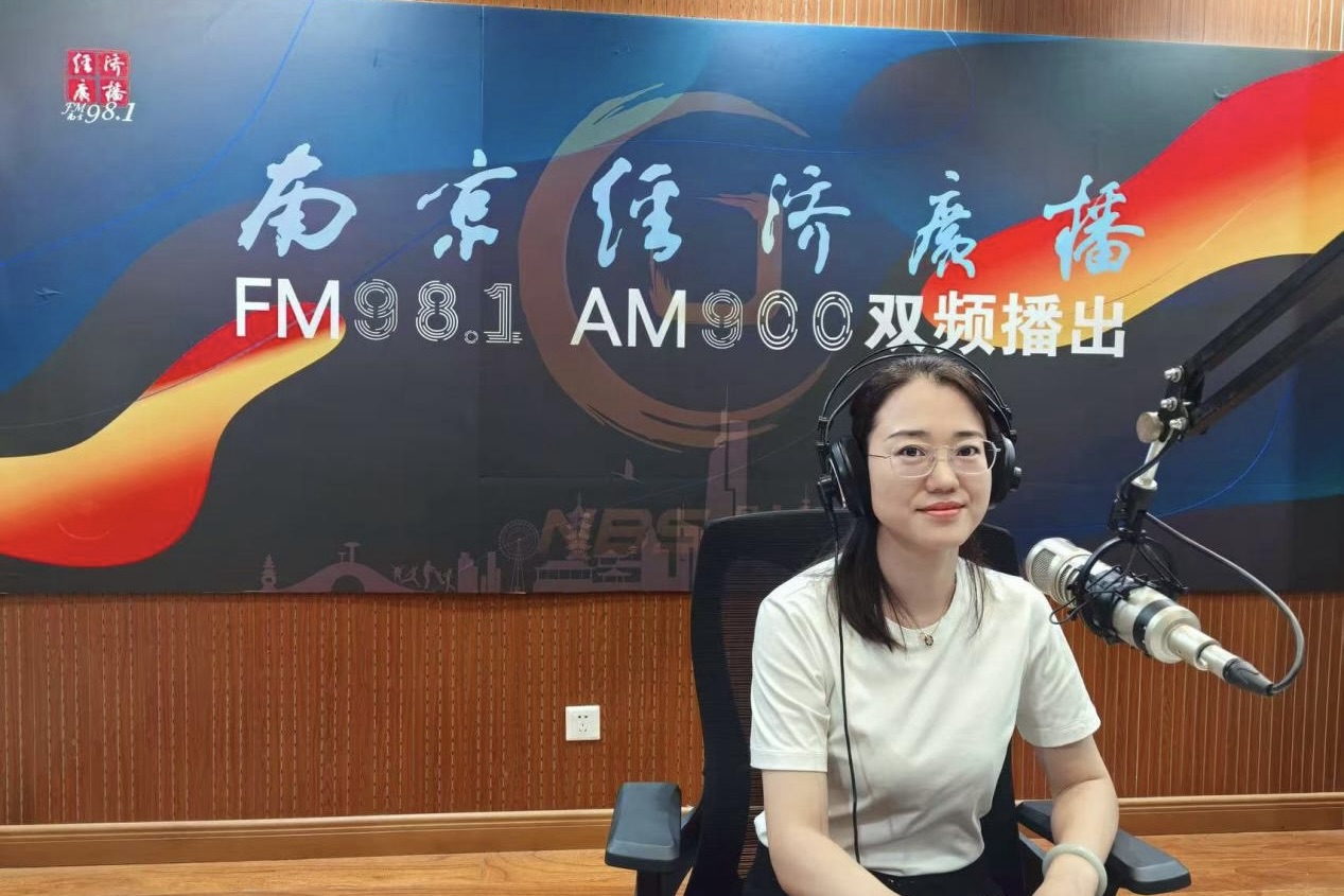 全国科普月系列活动之园艺和科普教育中心应邀赴电台宣传永盈彩票科研科普工作